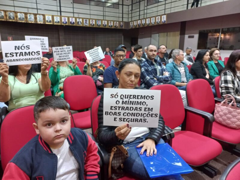 Moradores De Linha Jacinto Reivindicam Melhorias Nas Estradas Durante